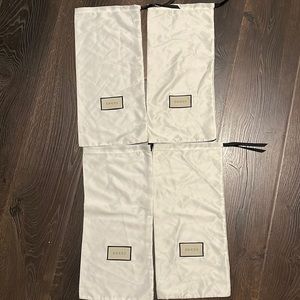 Gucci duster bags in excellent condition no stains no tears size 18x9
